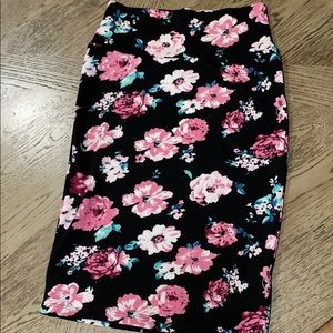 LulaRoe floral Cassie skirt